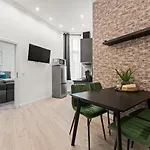The Mierendorf Iii, Group & Family Friendly, 2 Bedroom 1,5 Bath Rooms, Ideal For 2 -4 Guests Lejlighed Berlin